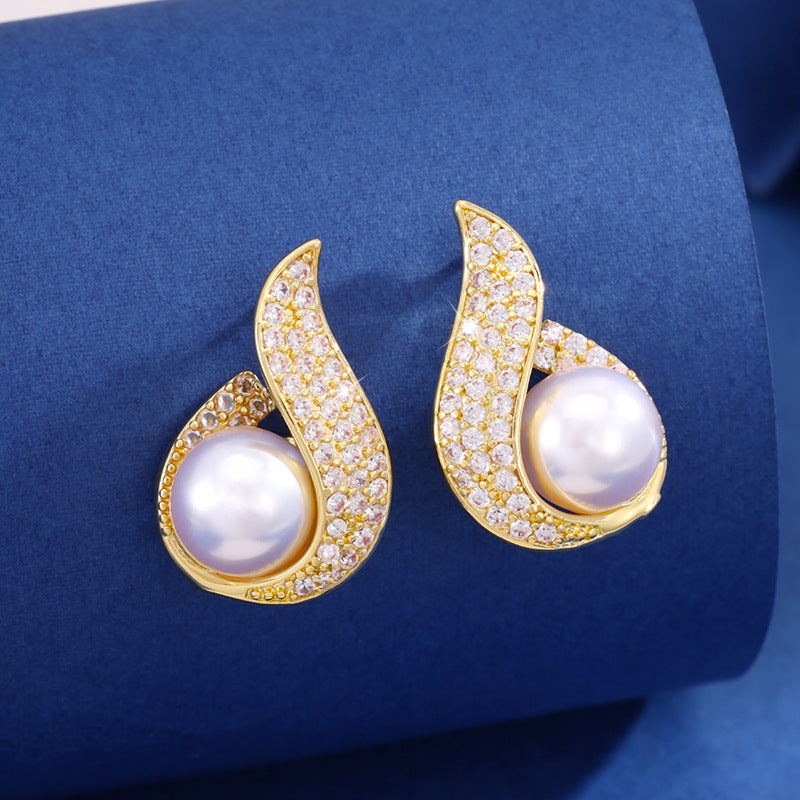 Flame Pattern Pearl Stud Earrings For Women