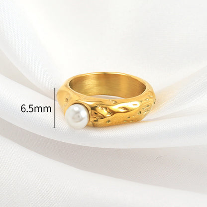 18K Gold-plated Ring With Round Surface Inlaid Pearl